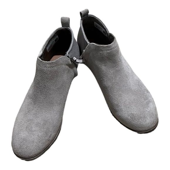 Toms Shoes - Toms Boots Womens 7.5 Ankle Booties Block Heels Brown Tan Suede Leather Zipper